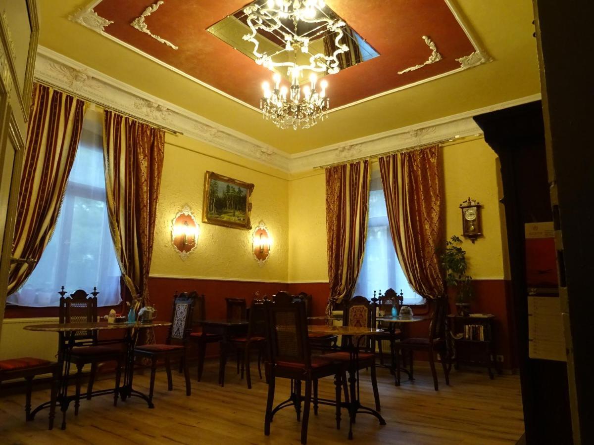 Villa Imperia, Museums-Hotel, Treppensteigen Бланкенбург Экстерьер фото